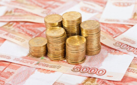 Власти Свердловской области привлекли более 50 млрд рублей на школы, больницы и дороги