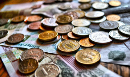 Жители Урала начали больше экономить на продуктах питания
