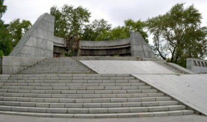 В Екатеринбурге мемориал на Ивановском кладбище отреставрируют за 5 млн рублей