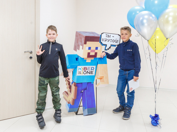 В Екатеринбурге работает школа цифровых технологий, которая сделает из детей Марков Цукербергов