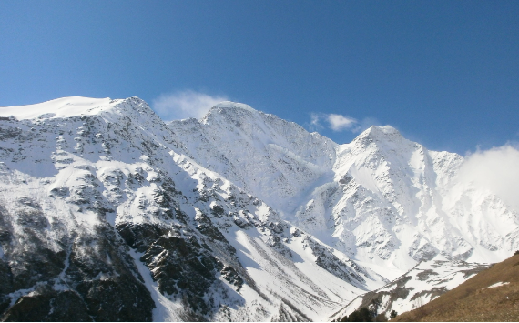Эльбрус на связи: МегаФон установил базовую станцию на высоте 3890 метров