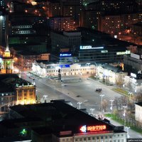 В Екатеринбурге с главной площади города могут убрать парковку