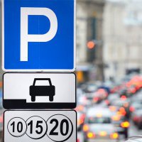 В центре Екатеринбурга появятся еще 480 платных парковочных мест