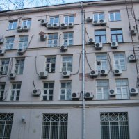 В Екатеринбурге запретили хаотичное расположение кондиционеров