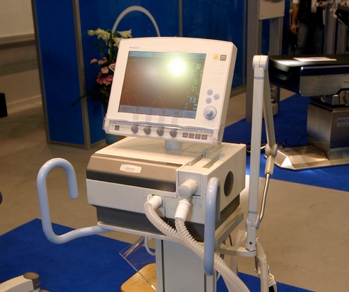 Свердловская детская больница получит от местных бизнесменов 28 новых аппаратов ИВЛ