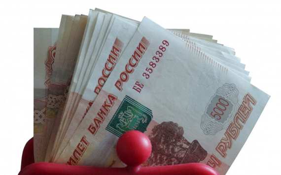 В Свердловской области средняя зарплата выросла до 61 тыс. рублей